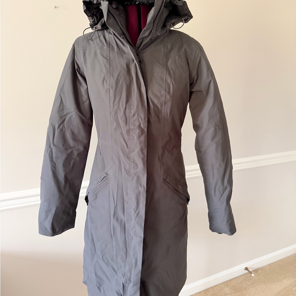 The North Face Small Women's Gray Hooded Coat Parka
